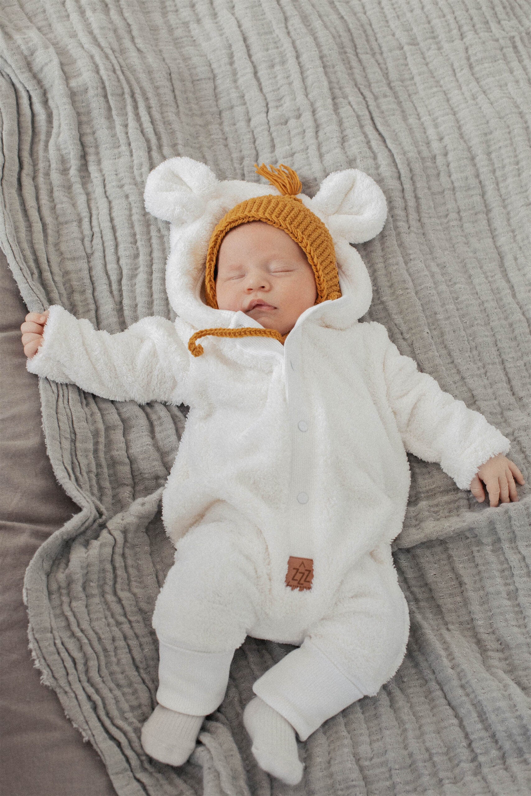 Eared Jumpsuit for Babies and Kids - Fuzzy Ecru